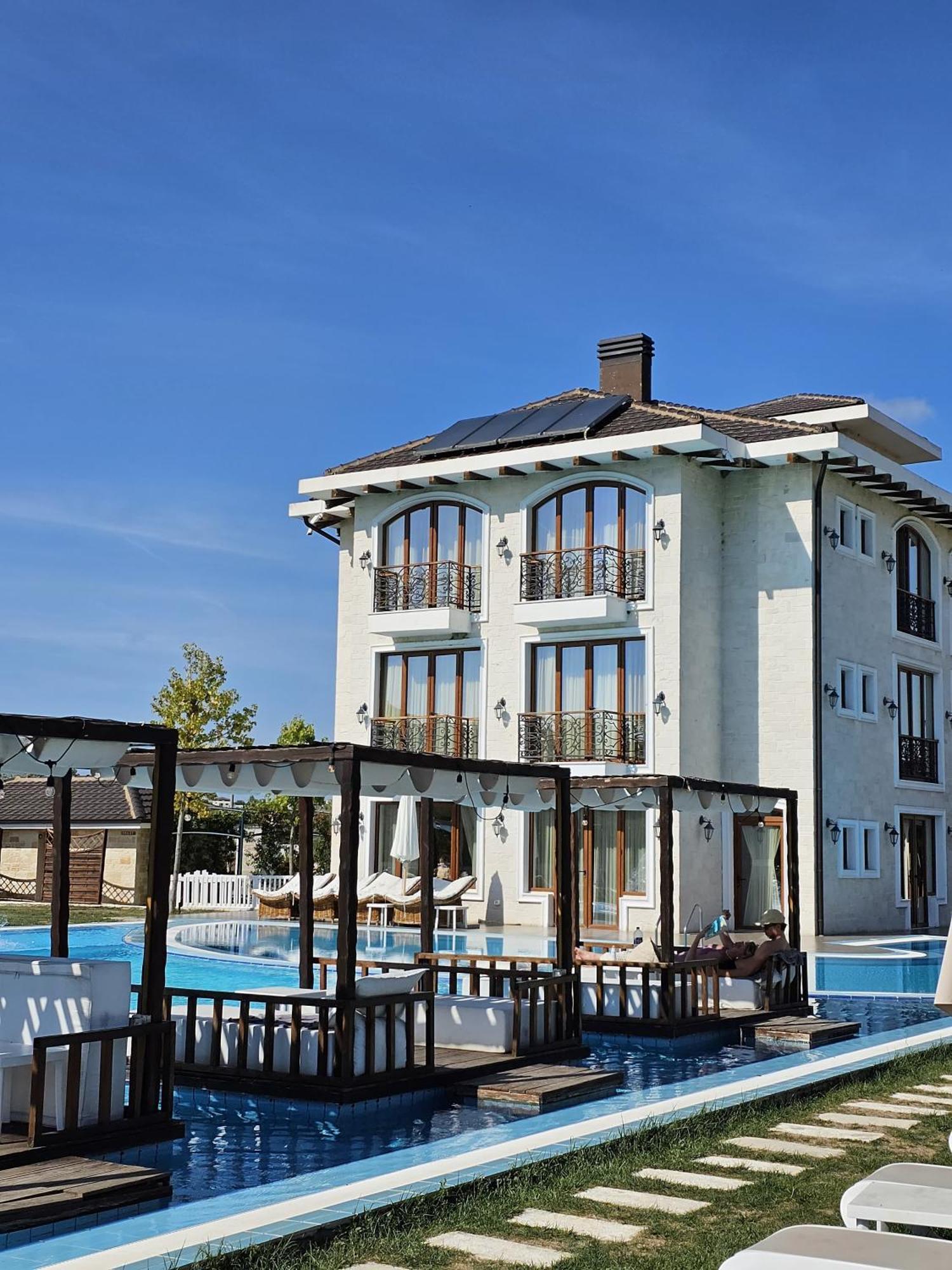Vinea Resort Дуррес Экстерьер фото