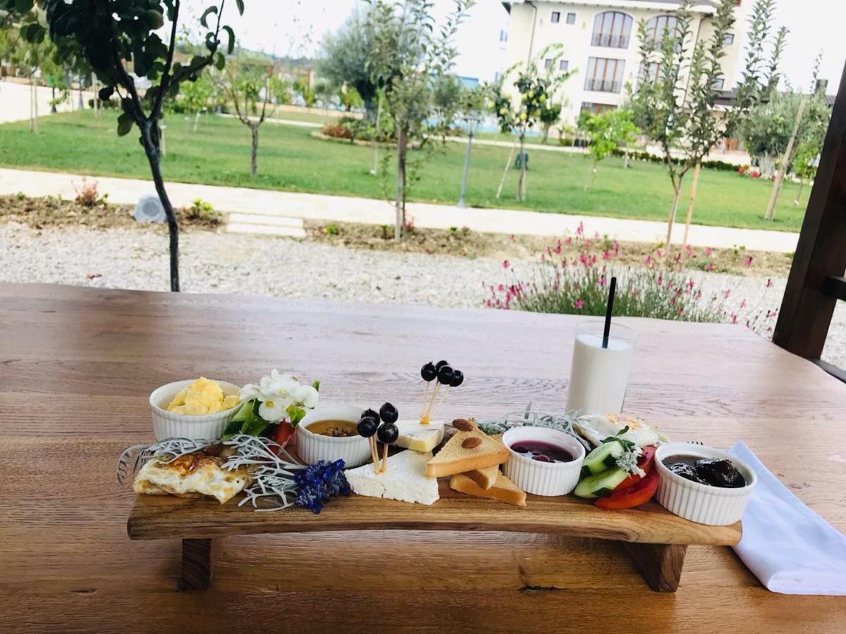 Vinea Resort Дуррес Экстерьер фото